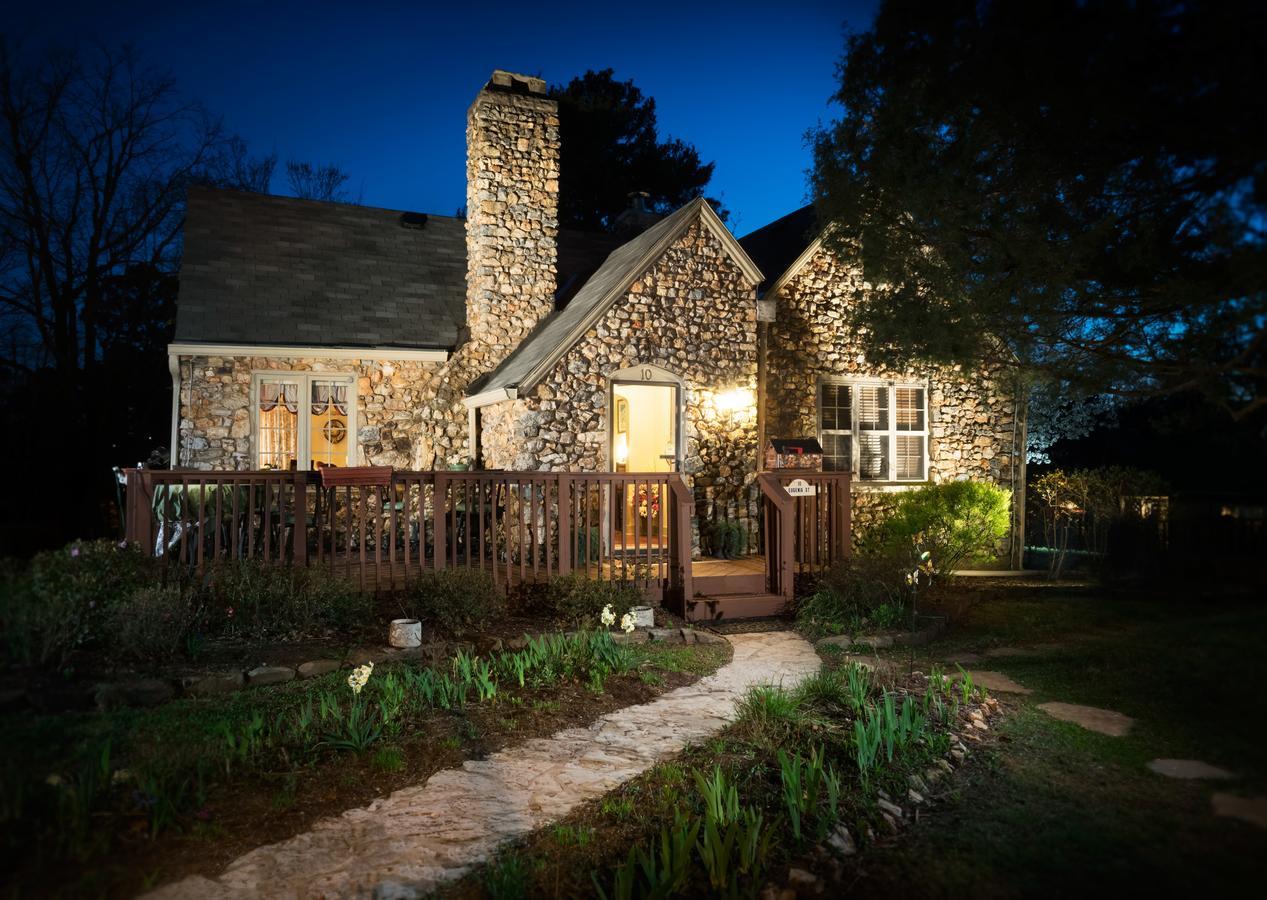 Rock Cottage Gardens B&B Eureka Springs Exterior photo